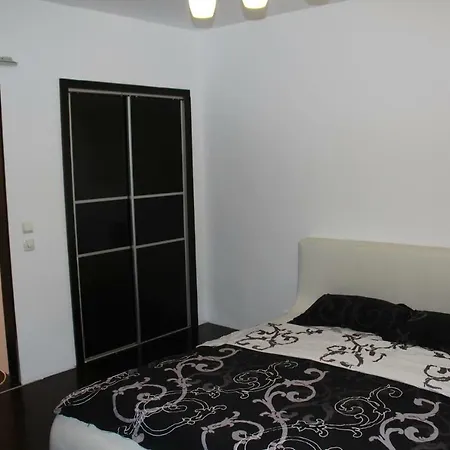 Διαμέρισμα Cismigiu Black&white Studio Βουκουρέστι
